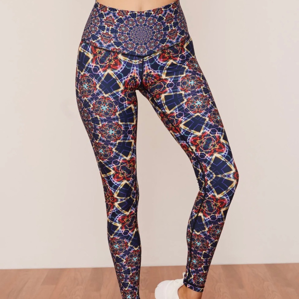NWT Wolven Moonlight Mandala Legging